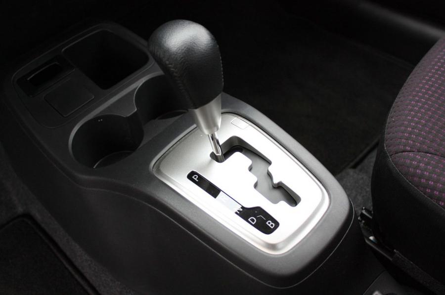  Mitsubishi Mirage 2014 года  (фото 28 из 39)